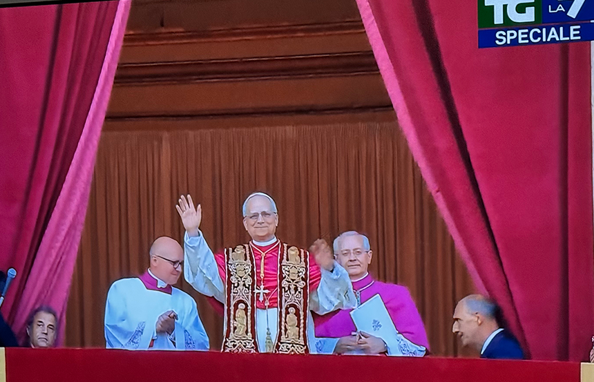 Le prime parole di Papa Leone XIV: ''La pace sia con tutti voi''