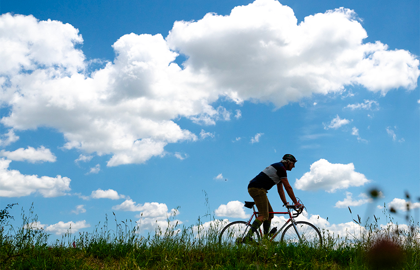 Eroica Montalcino; da domani a domenica 25 maggio, la Val d'Orcia ospita un weekend di passione, strade bianche e bellissime storie a pedali