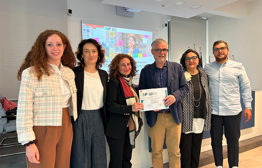 Promozione della salute nei luoghi di lavoro, consegnato all'Asl Toscana Sud Est l'attestato