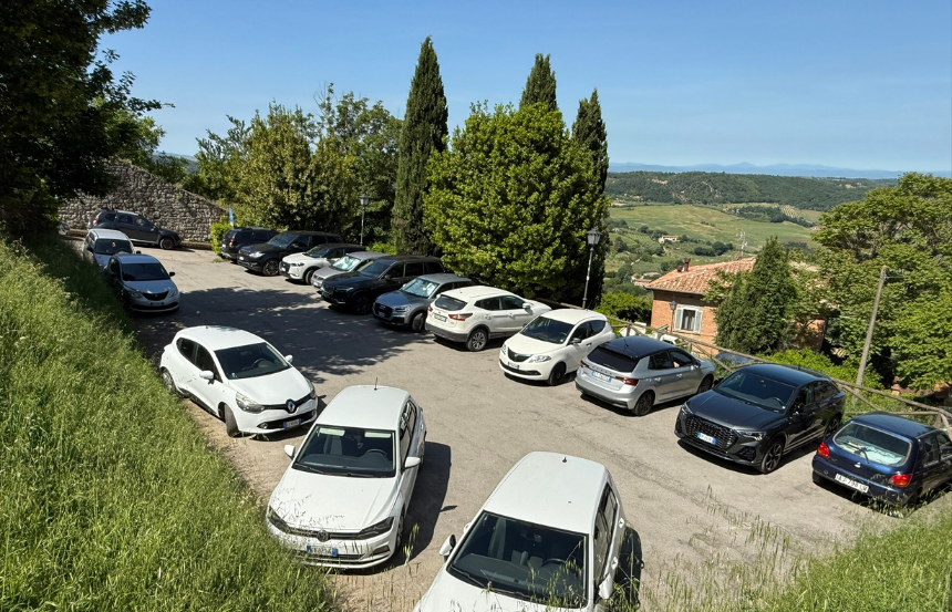 Montepulciano: nuovo piano parcheggi per il capoluogo presentato in un'assemblea pubblica